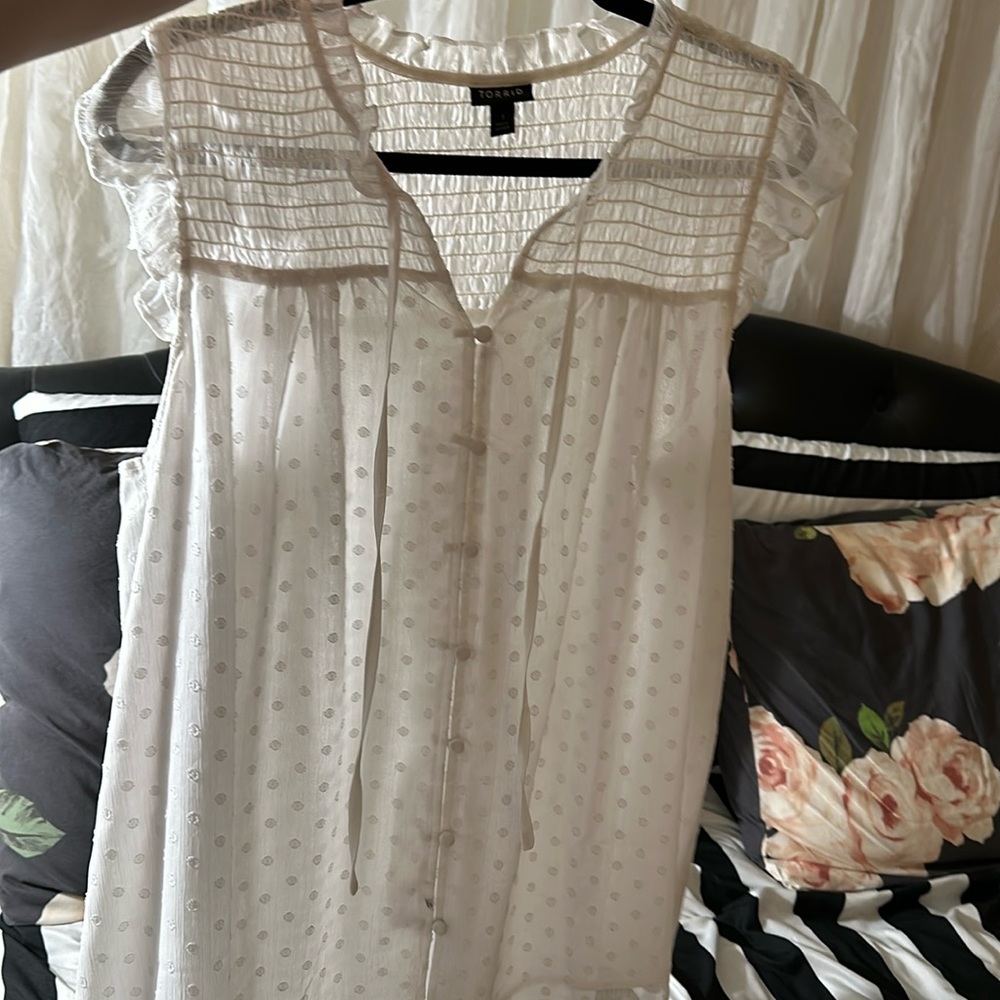 White smocked top with cap sleeves